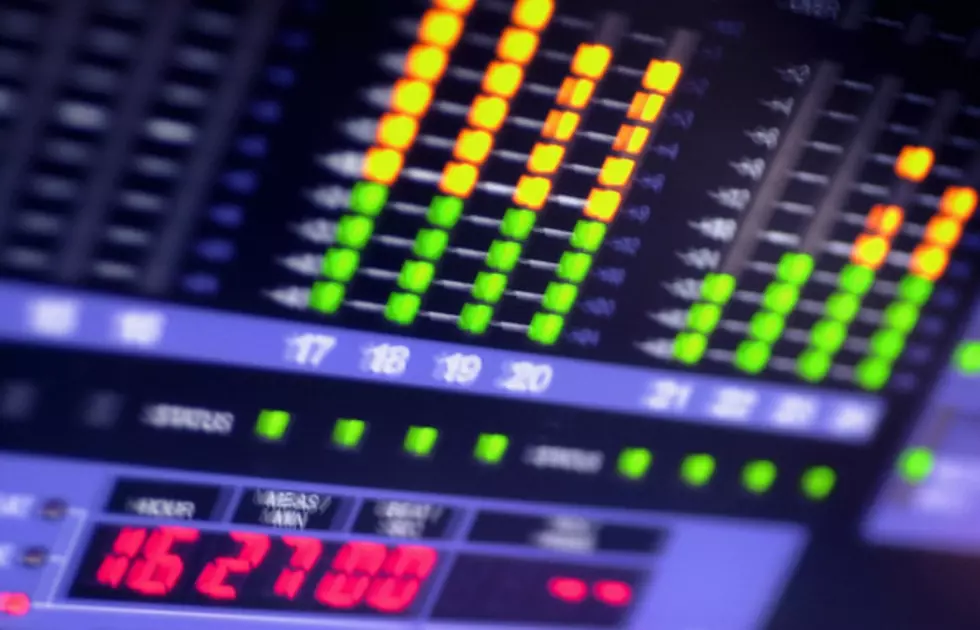 Website Lets You Mix Your Favorite Songs From the 2000s