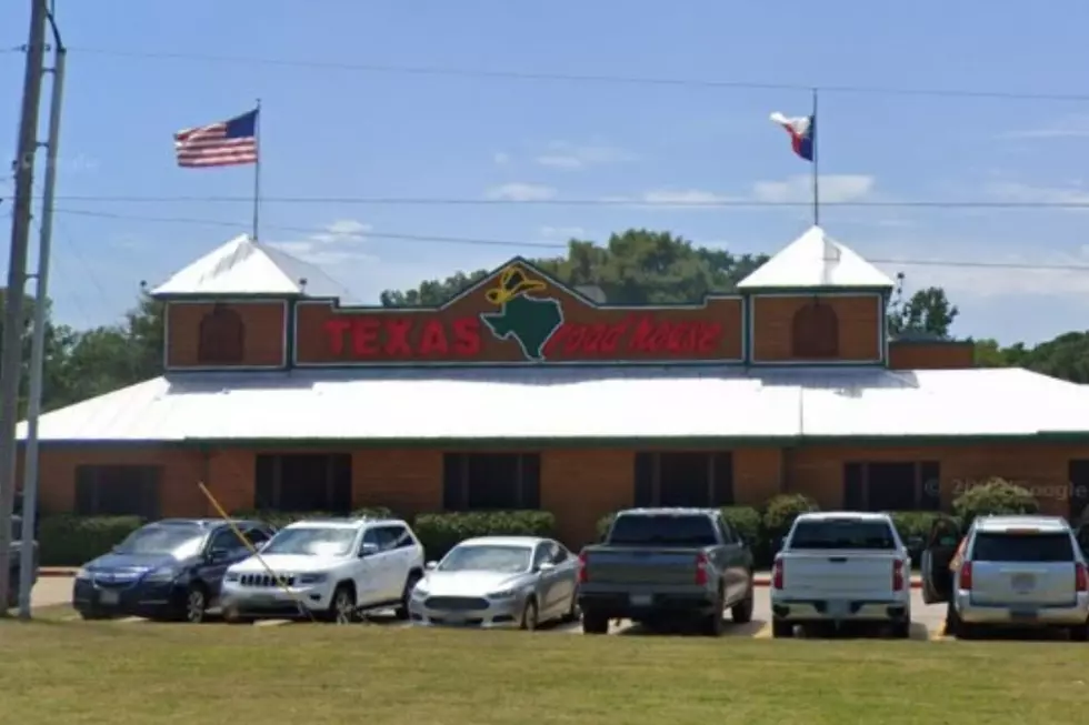A Texas Roadhouse Favorite Is Now In Grocery Stores